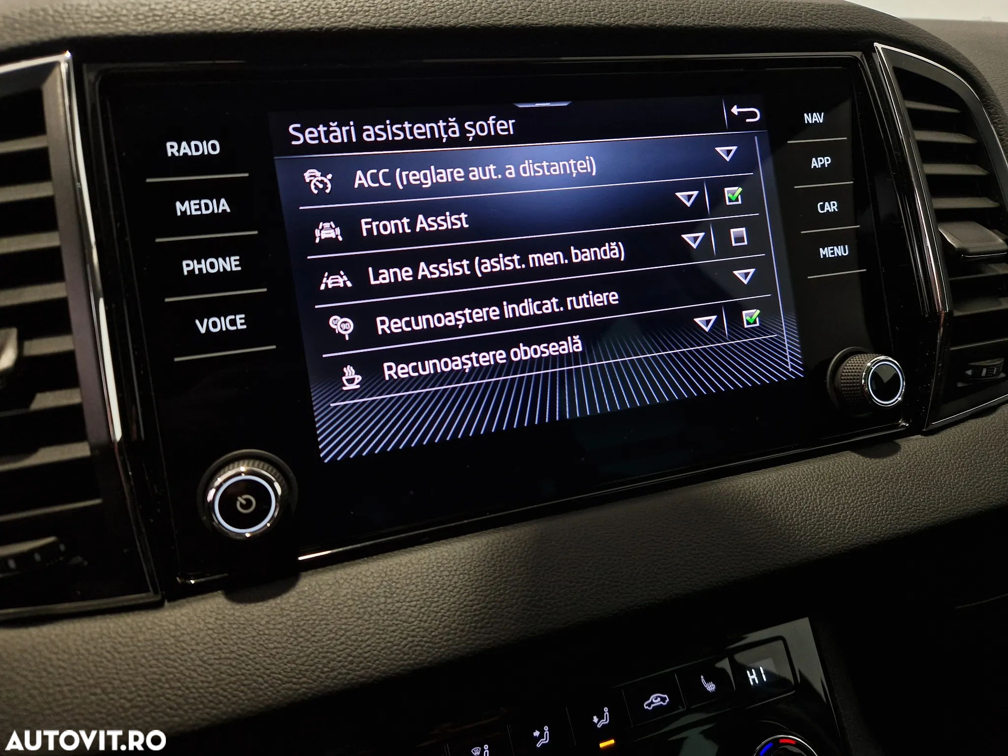 Skoda Karoq 2.0 TDI 4X4 DSG Style - 23