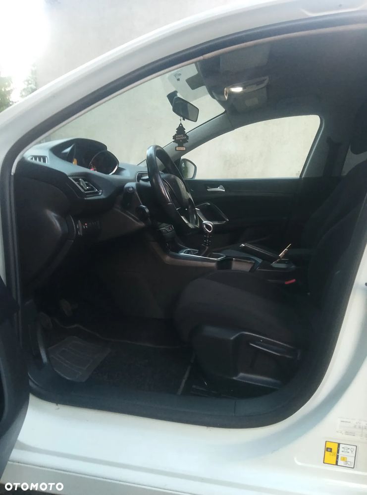 Peugeot 308 e-HDi 115 Stop & Start Allure - 13