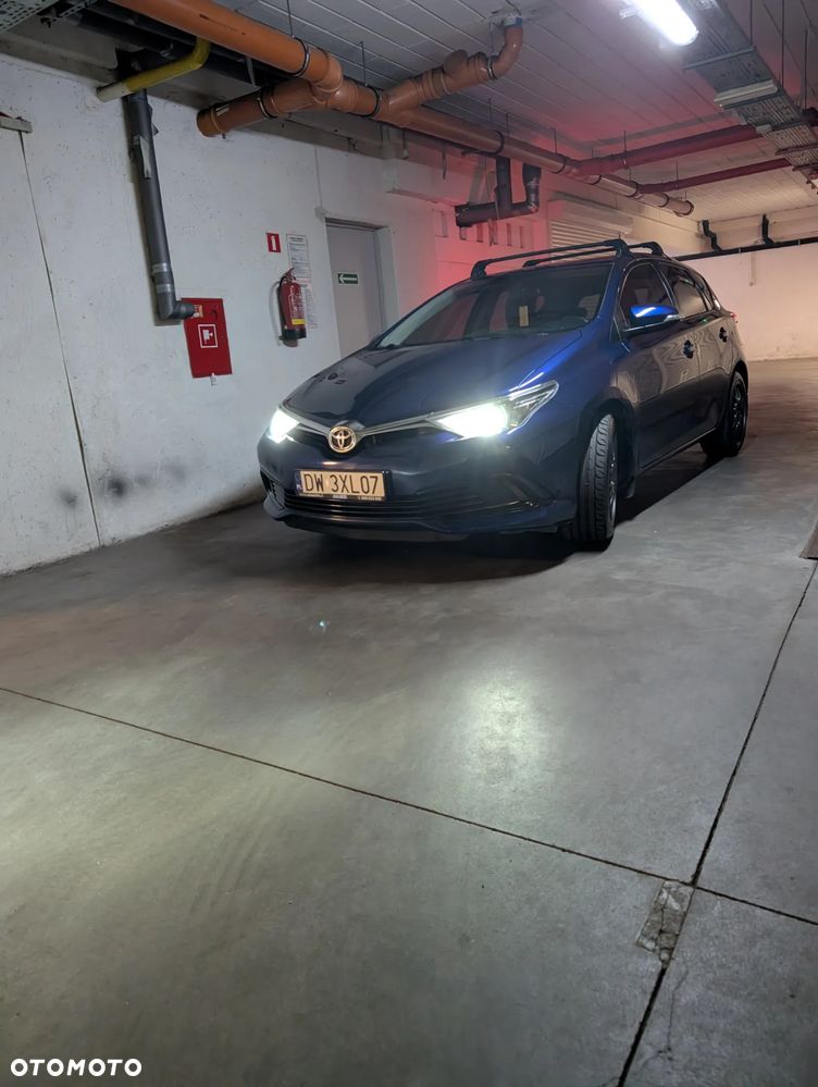 Toyota Auris - 18