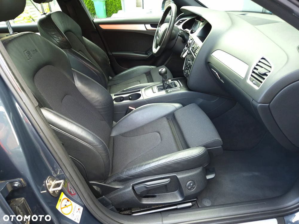 Audi A4 Avant - 32