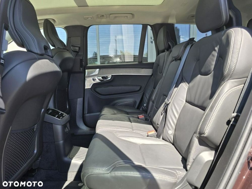 Volvo XC 90 T8 AWD Plug-In Hybrid Plus Dark 7os - 8