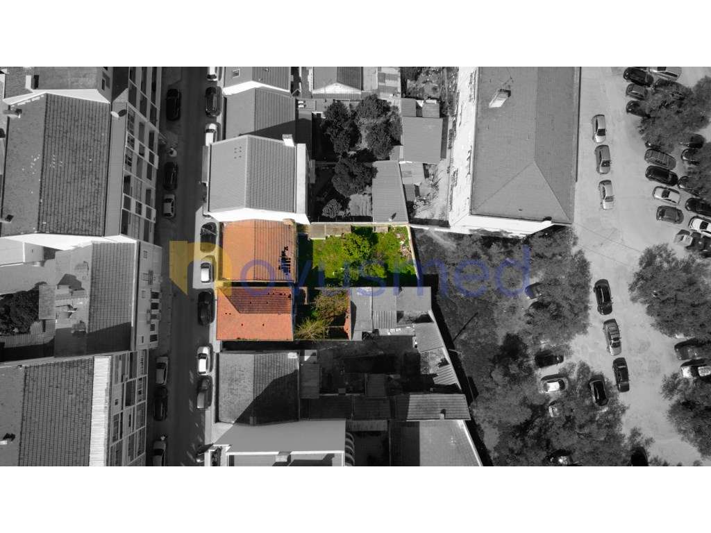 Lote de Terreno com Projeto Aprovado para construção de 7 Apartamentos - Grande imagem: 4/20