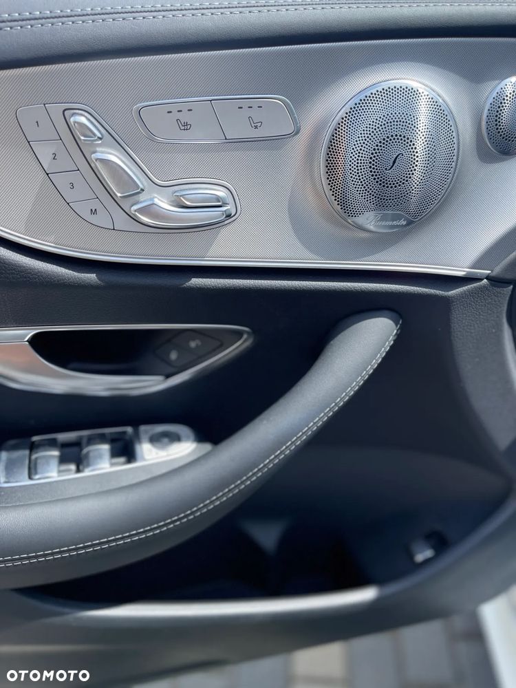 Mercedes-Benz Klasa E 300 Coupe 9G-TRONIC - 14