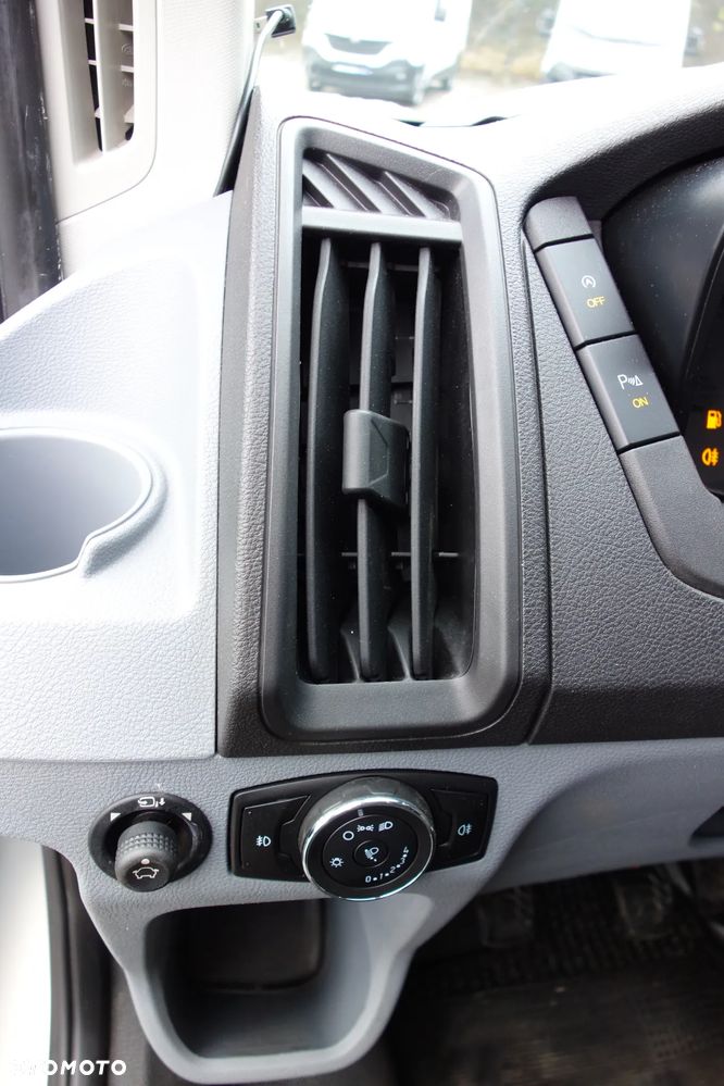 Ford Transit 2.2 Tdci 125 KM  L4H3 MAX  Klima Webasto Kamera - 22