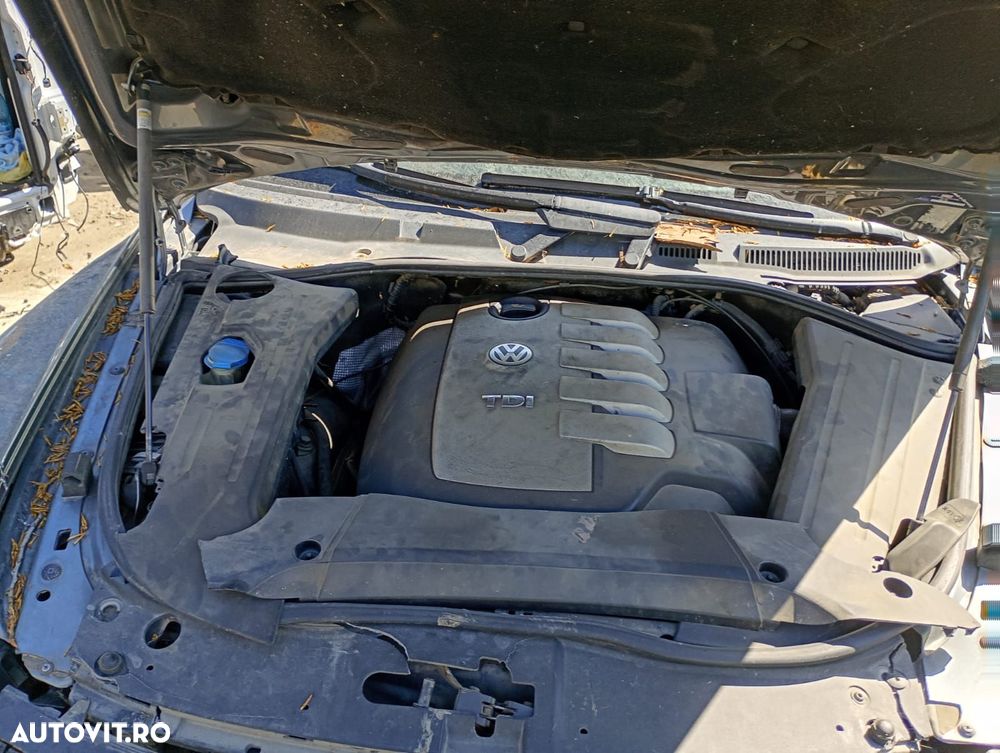 Carenaj stanga spate 7L6810971 Volkswagen VW Touareg generatia 1 7L [ - 7