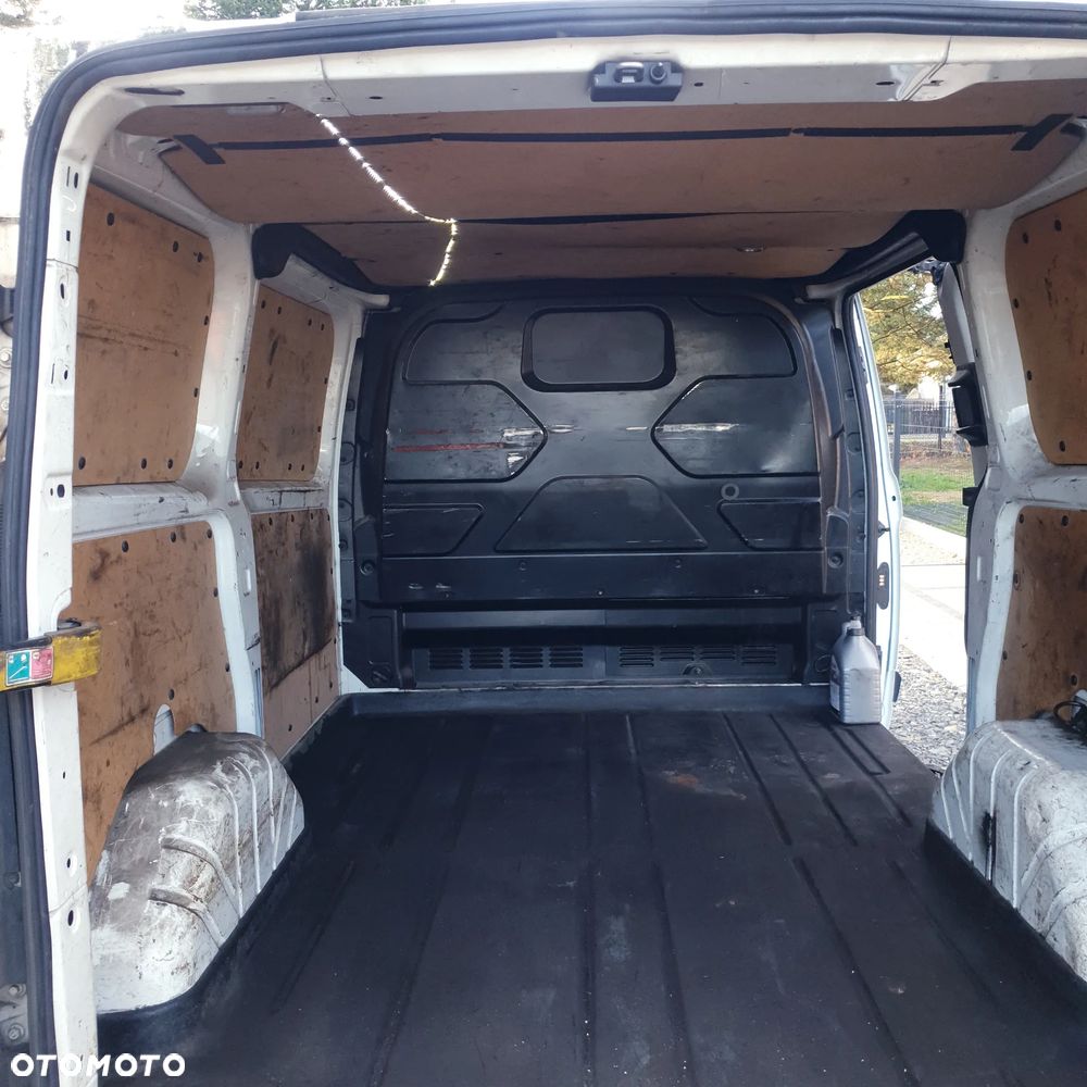 Ford TRANSIT CUSTOM - 4