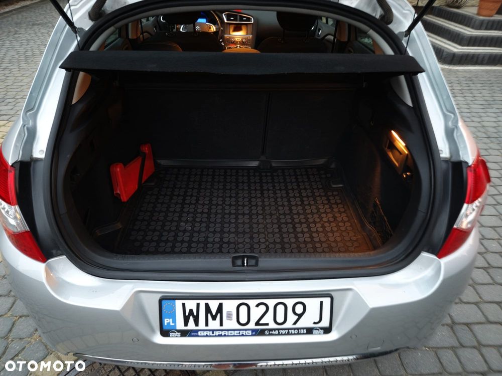 Citroën C4 1.6 HDi Attraction - 12