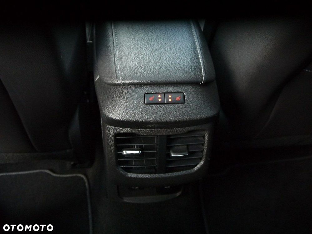 Ford Mondeo 2.0 TDCi Titanium X - 39