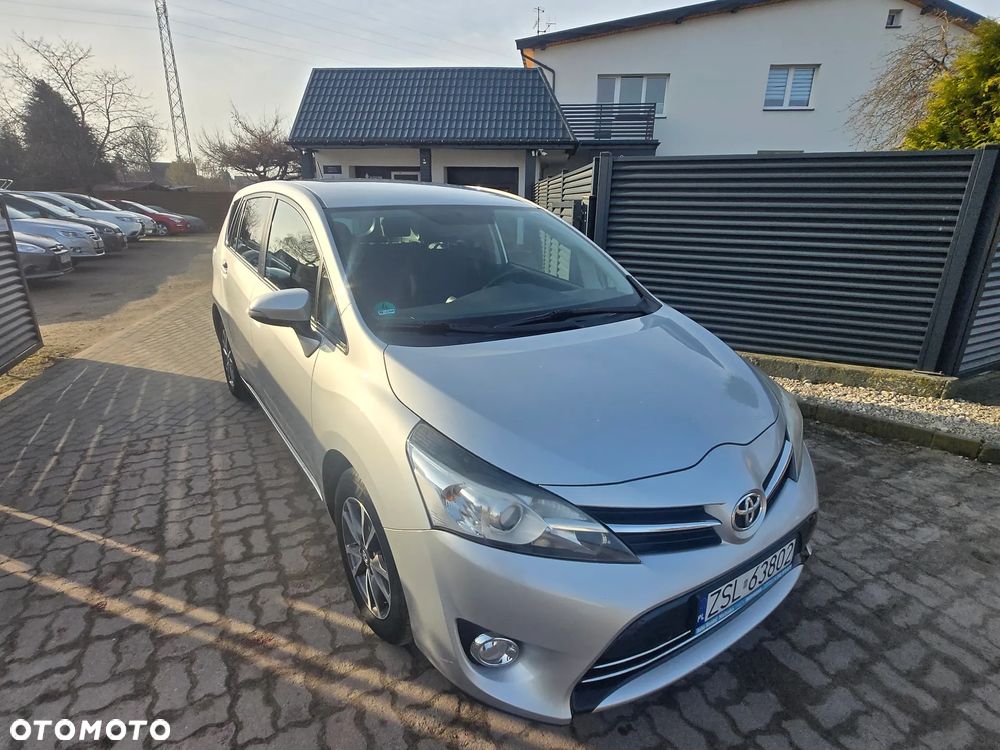 Toyota Verso 1.8 5-Sitzer Life - 11