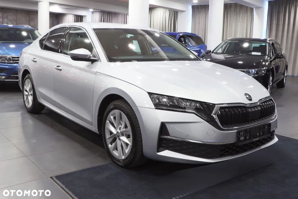 Skoda Octavia 1.5 TSI mHEV Drive Essence DSG - 4