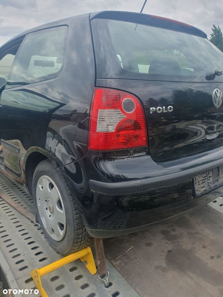 szyba karoseryjna boczna PRAWA tył tylna volkswagen POLO 9N 03r 3D 1.2 b - 3