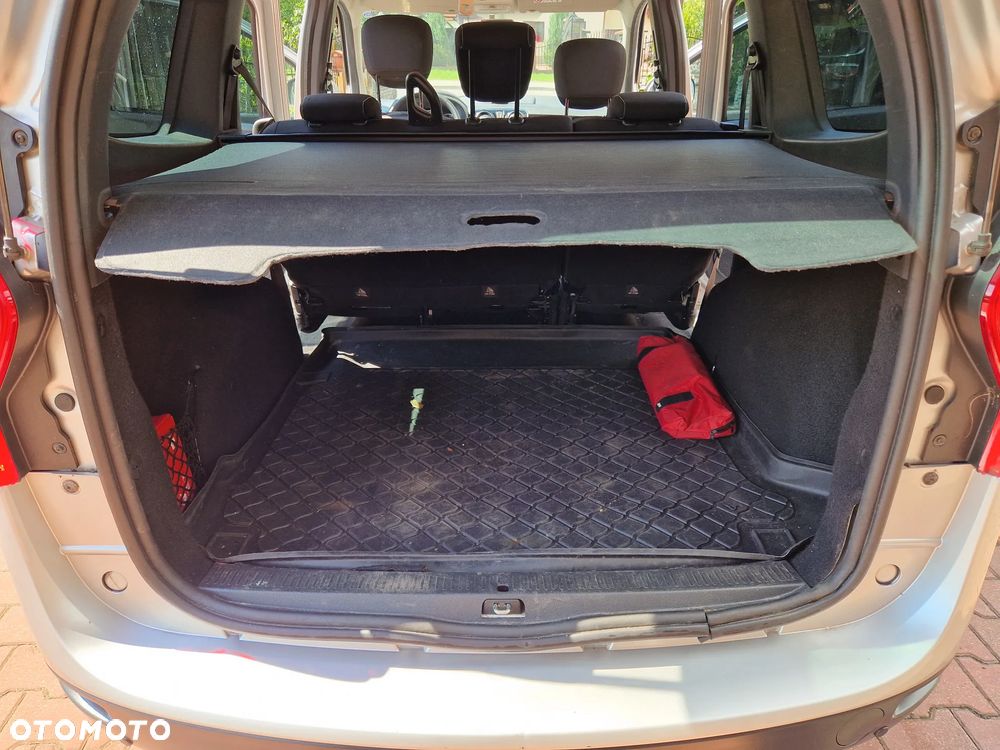 Dacia Lodgy 1.6 SCe Laureate S&S - 13