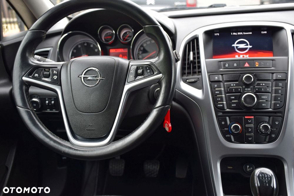 Opel Astra 1.6 Design Edition - 12