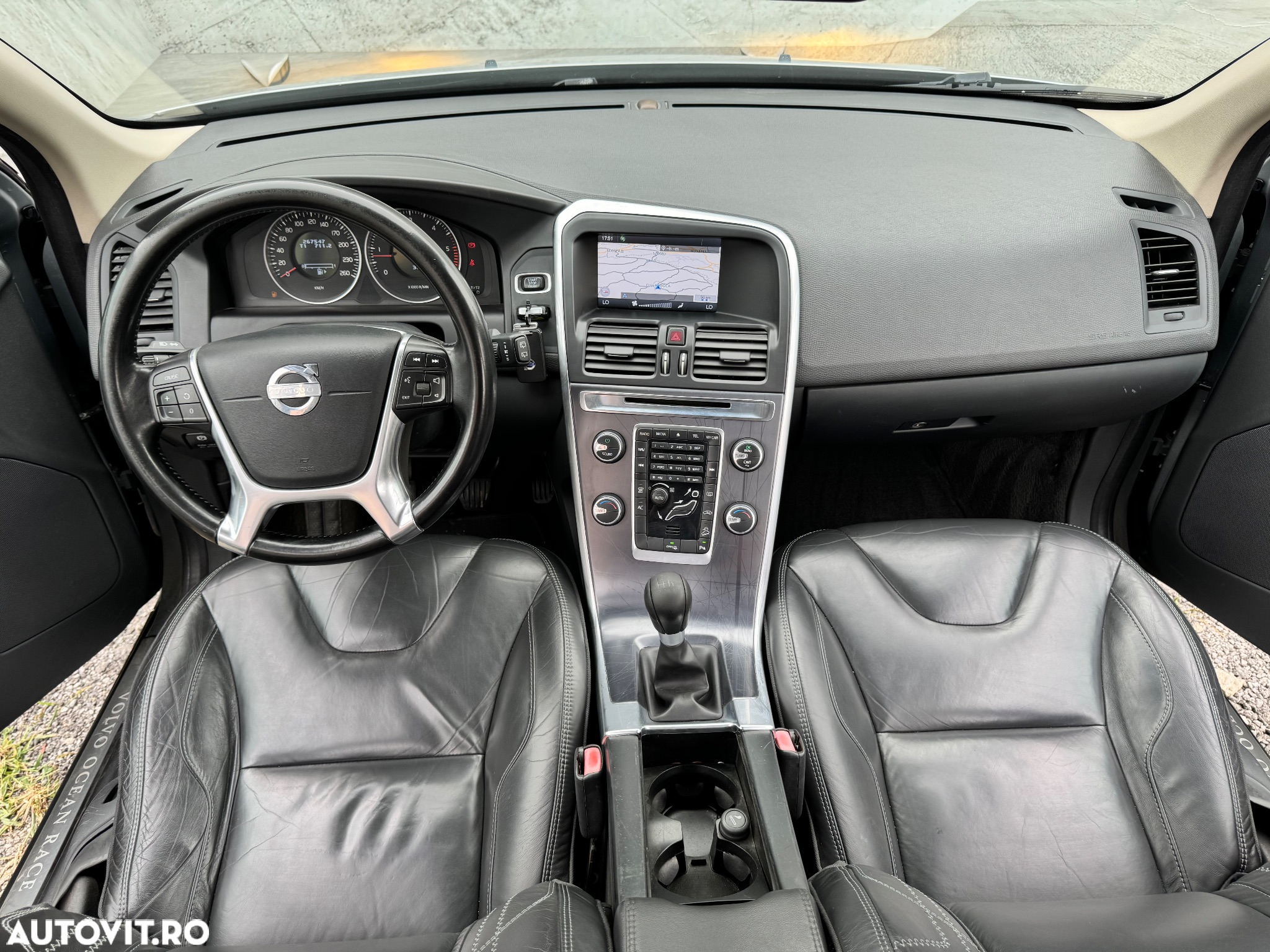 Volvo XC 60 D3 AWD Ocean Race - 24