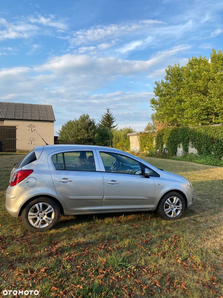 Opel Corsa 1.4 16V - 7