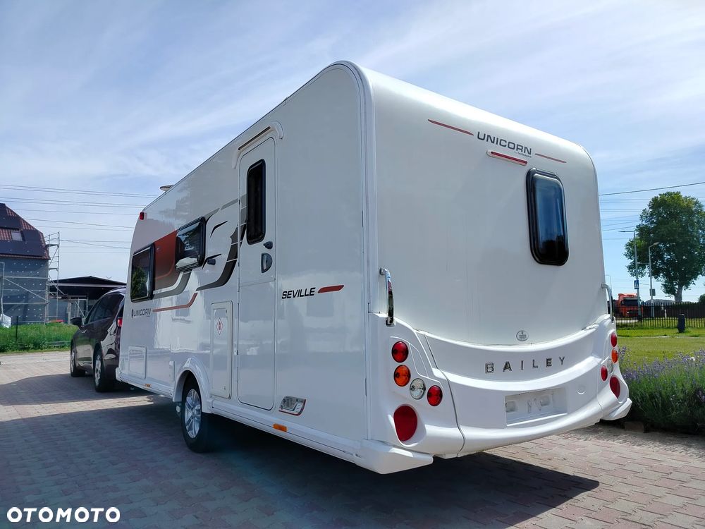Bailey Unicorn Seville - 31