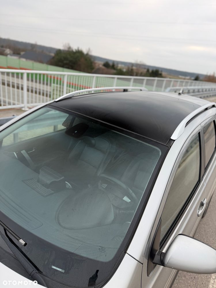 Nissan Qashqai+2 2.0 4x4 visia - 24