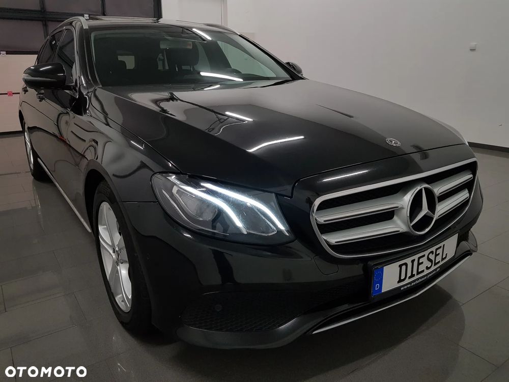 Mercedes-Benz Klasa E 220 d 9G-TRONIC AMG Line