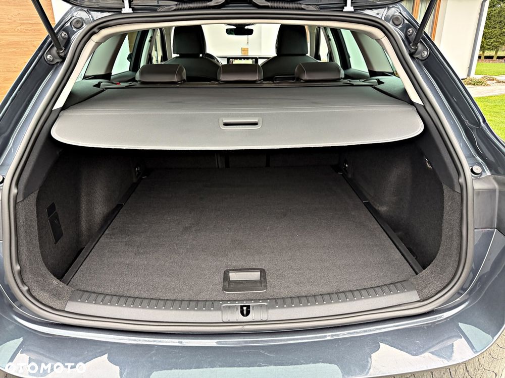 Seat Leon 2.0 TDI DPF Start&Stop DSG XCELLENCE - 33