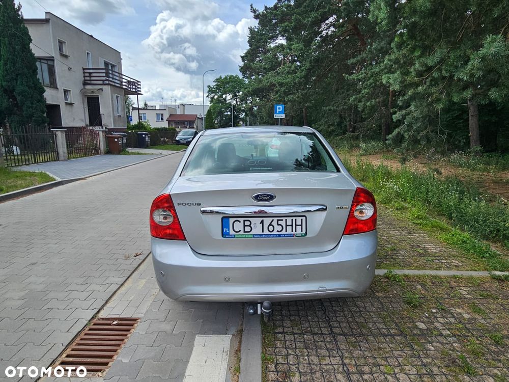 Ford Focus 1.6 TDCi Ghia - 6