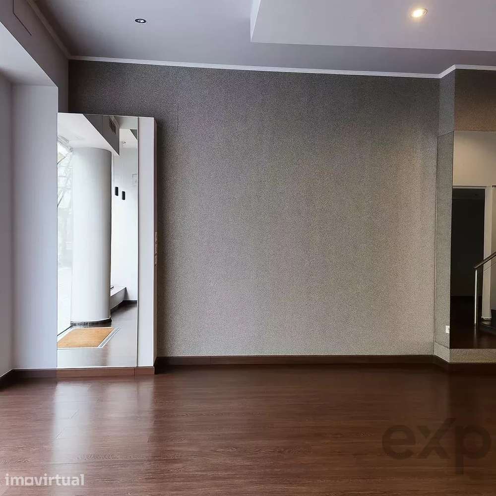Espaço comercial próximo da Rua Castilho e Parque Eduardo VII - Grande imagem: 2/5