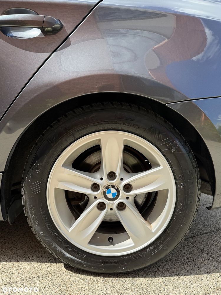 BMW Seria 1 120i - 10