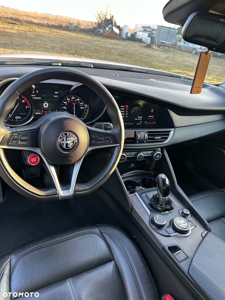 Alfa Romeo Giulia 2.0 Turbo 16V AT8 Veloce - 7