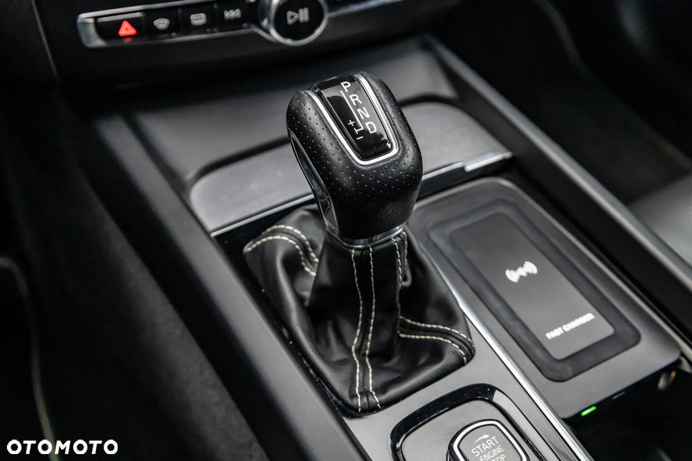 Volvo XC 60 B5 D AWD Geartronic Inscription - 28