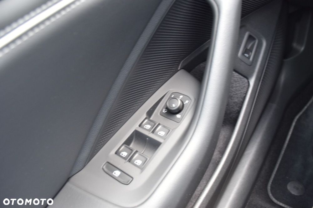 Volkswagen Passat - 28