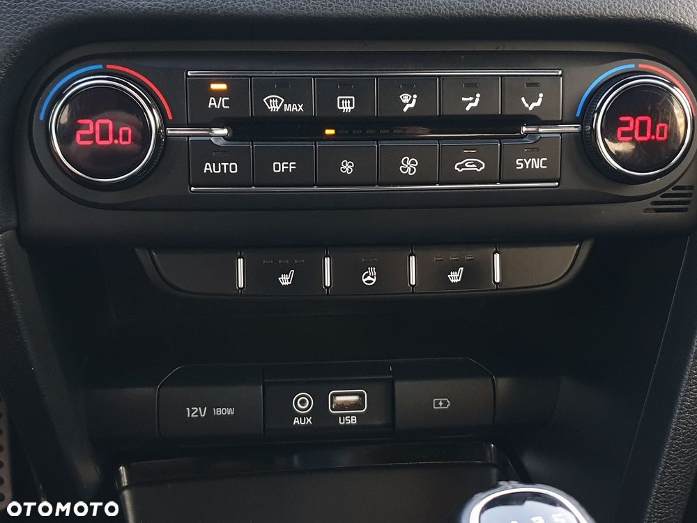 Kia Ceed 1.4 T-GDI GT-Line - 24