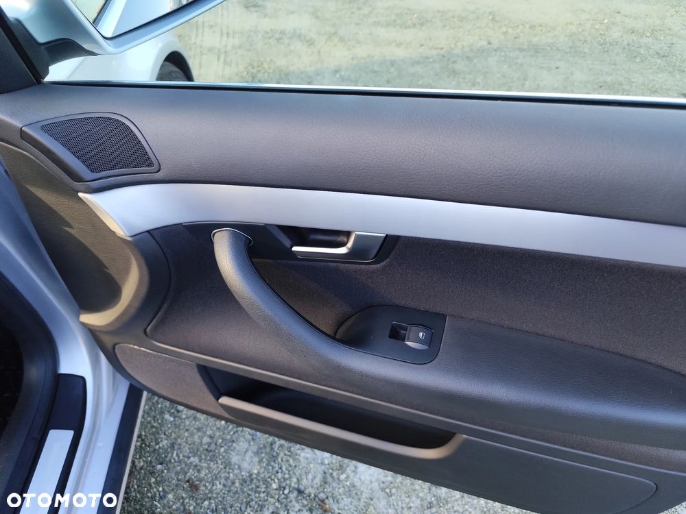 Audi A4 Limousine 2.0 T FSI multitronic - 27