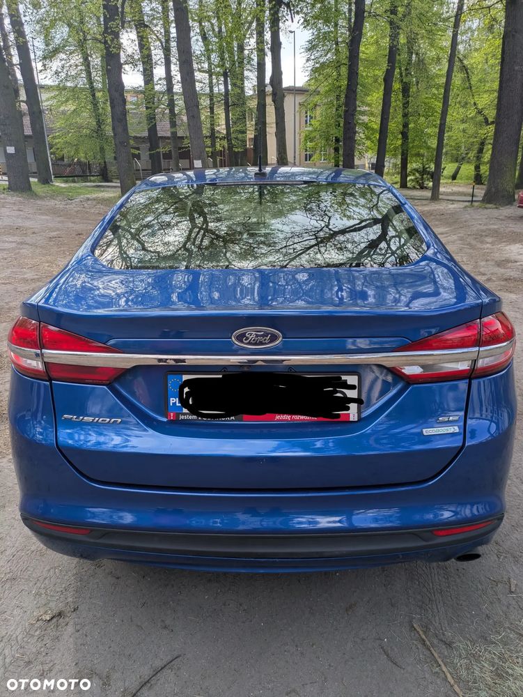 Ford Fusion - 5