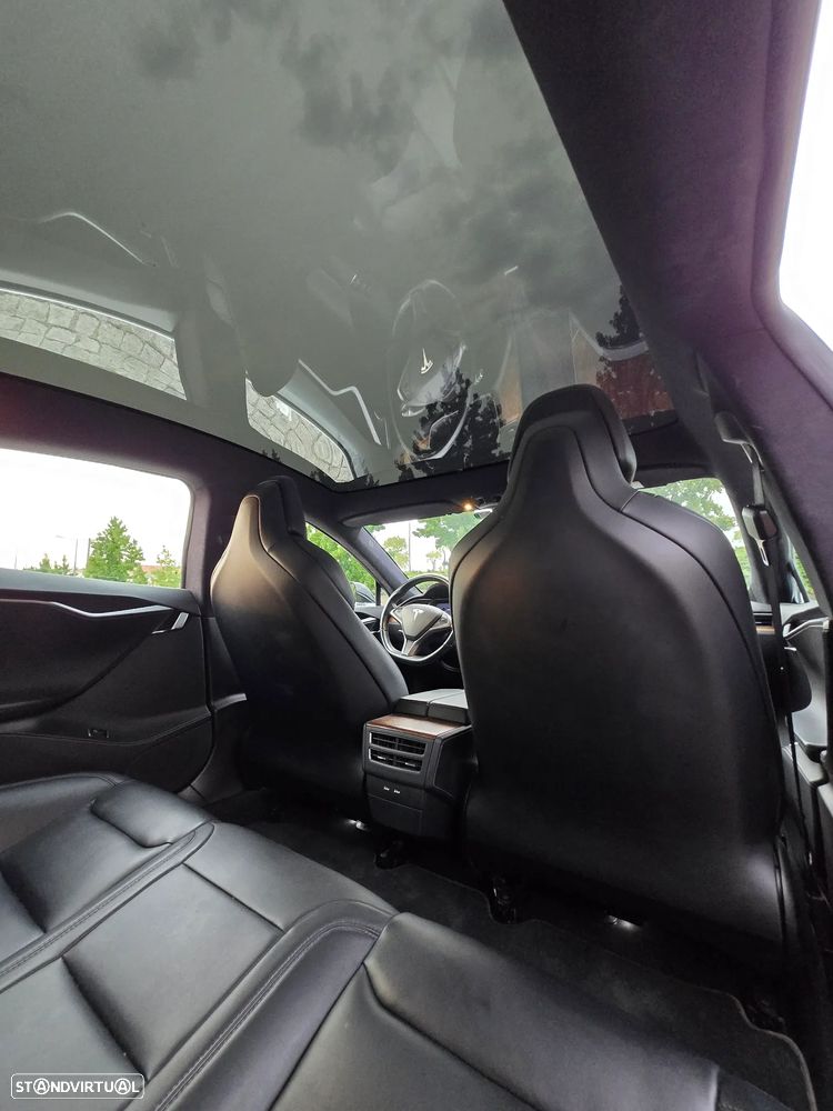 Tesla Model S Long Range - 14