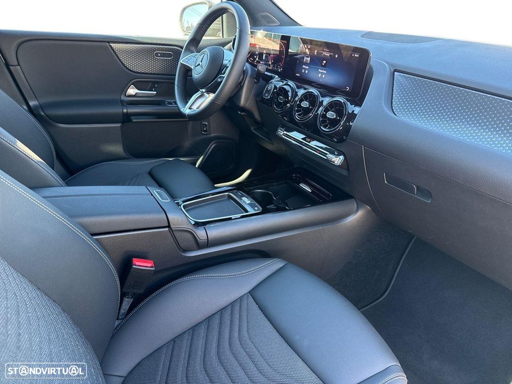 Mercedes-Benz B 180 d - 15