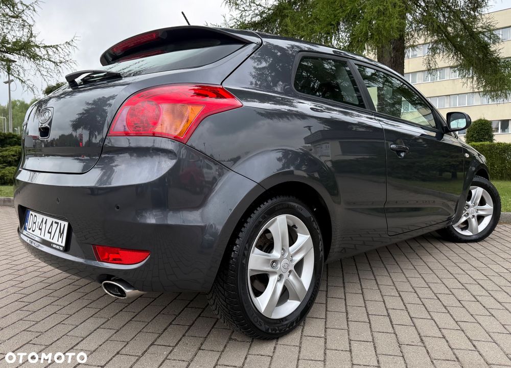 Kia Ceed 1.4 CVVT Dream Team Edition - 3
