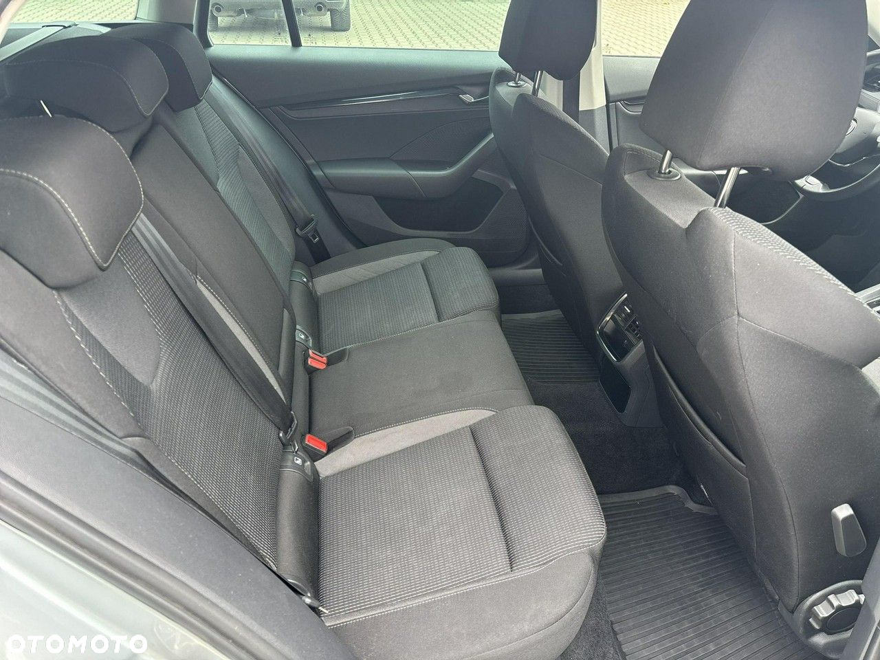 Skoda Octavia 2.0 TDI Ambition DSG - 15