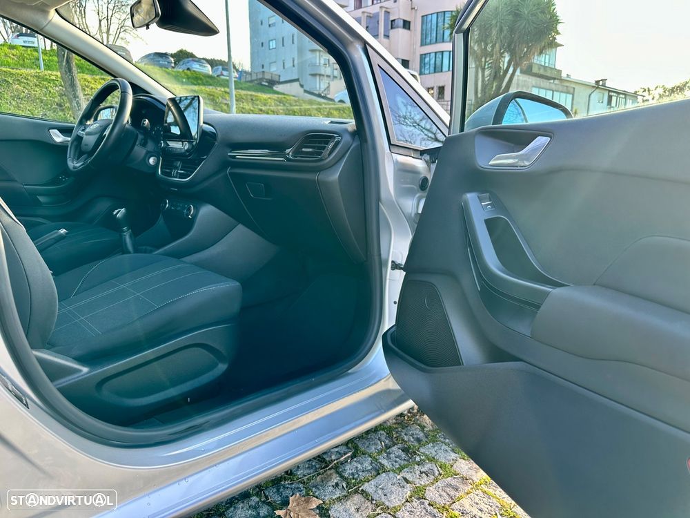 Ford Fiesta 1.1 Ti-VCT Business - 29