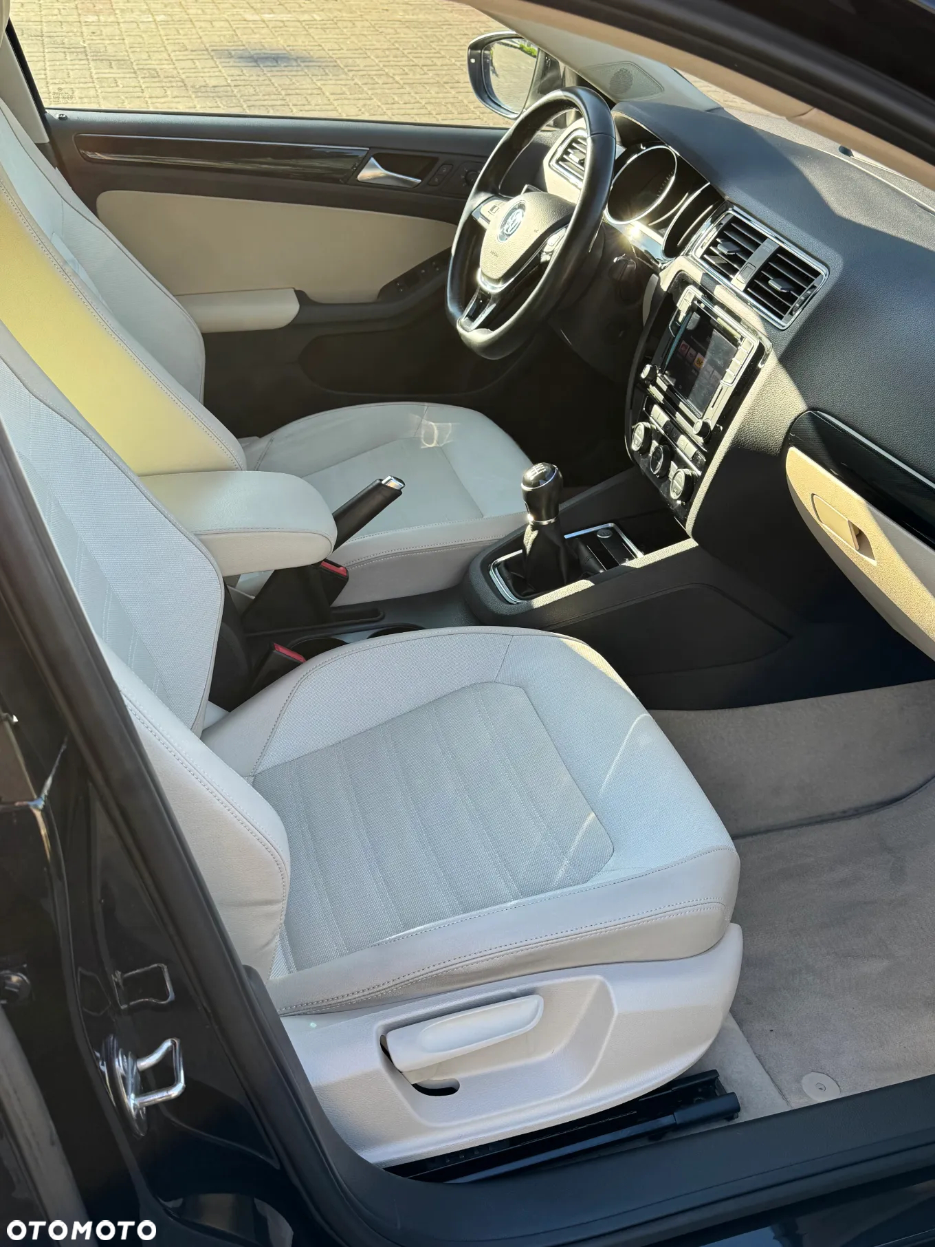 Volkswagen Jetta 1.4 TSI BMT Highline - 15