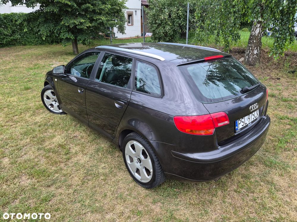 Audi A3 Sportback 1.6 FSI Ambiente - 6