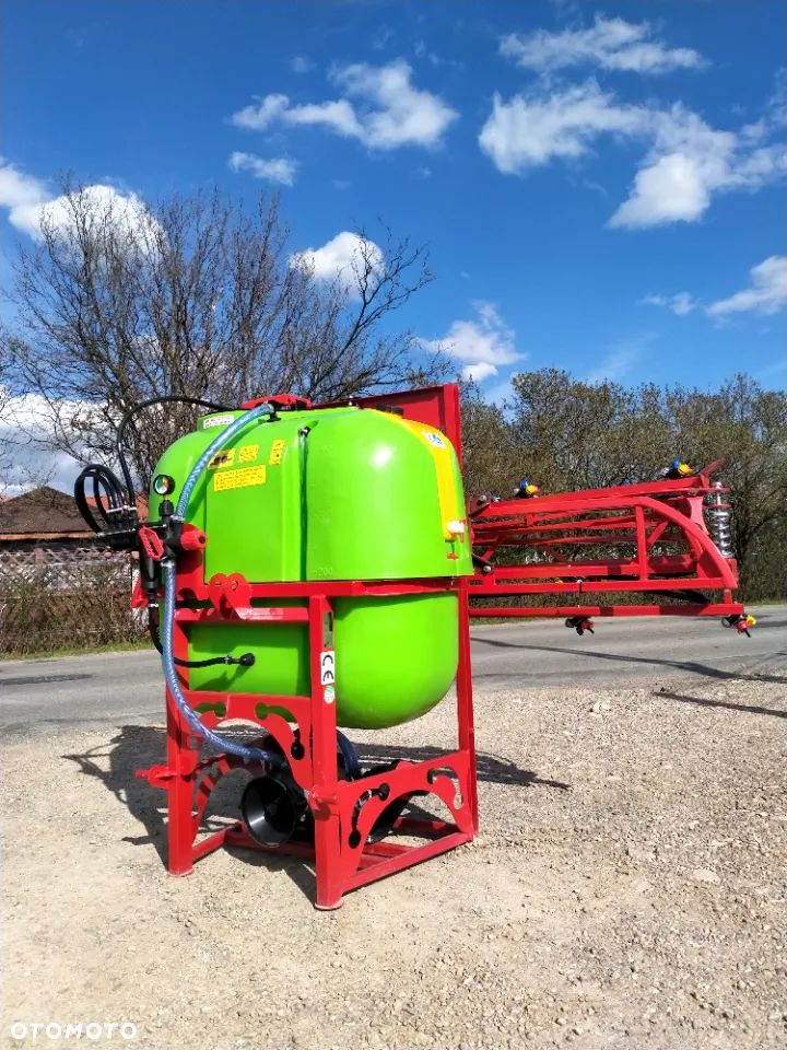 Sokół Opryskiwacz zawieszany 200/300/400/600/800l DEMAROL /szczelinowe + RSM - 1
