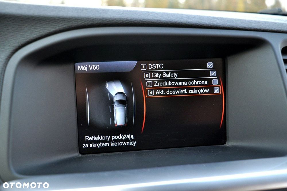 Volvo V60 D3 Momentum - 28