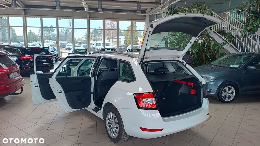 Skoda Fabia 1.0 TSI Ambition Plus - 8