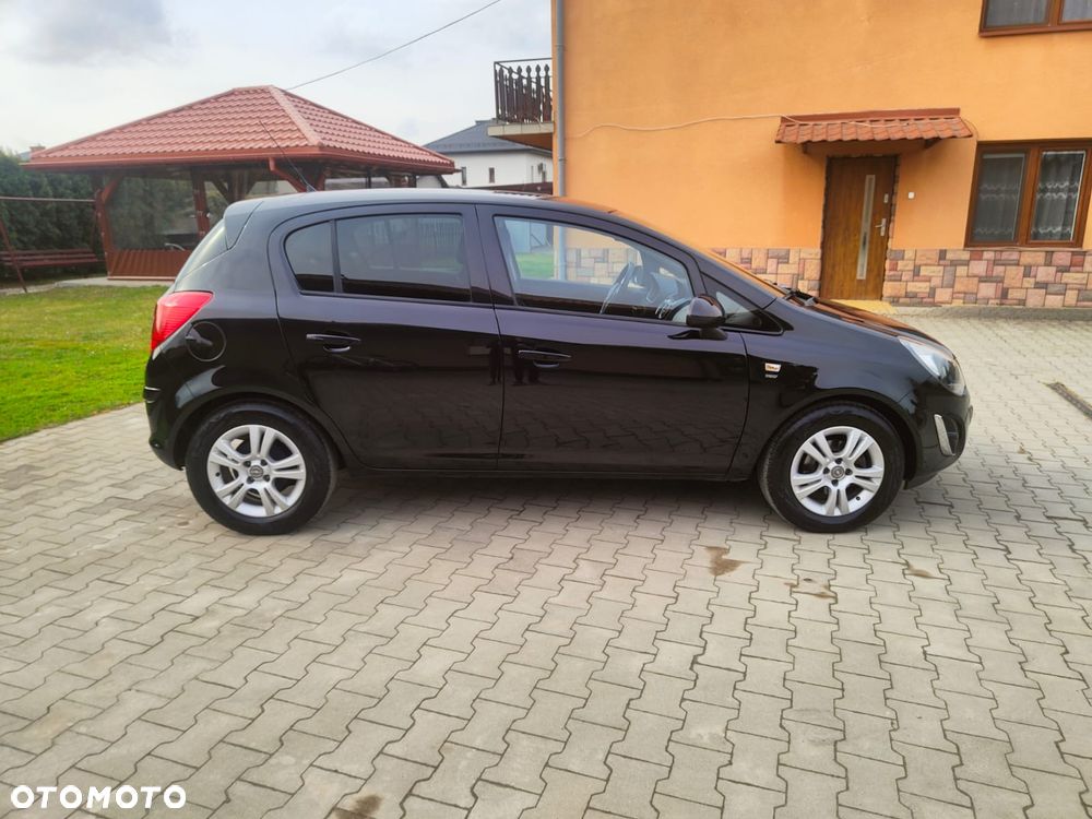 Opel Corsa 1.4 16V Energy - 9