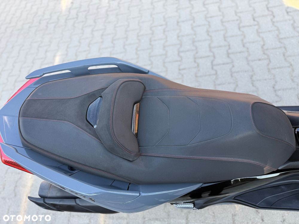 Yamaha X-max - 14