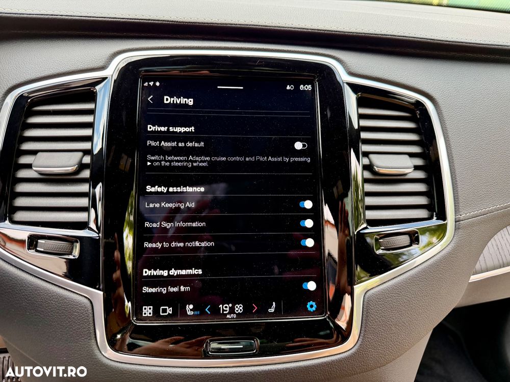 Volvo XC 90 - 33