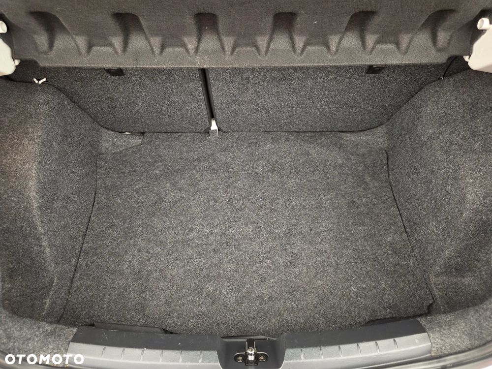 Seat Ibiza SC 1.2 12V Stylance - 17