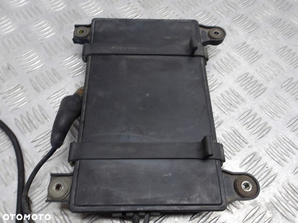 CB Radio YAMAHA XVZ 1300 ROYAL STAR VENTURE 99-07r   PN. 4XY-88182-01 - 4