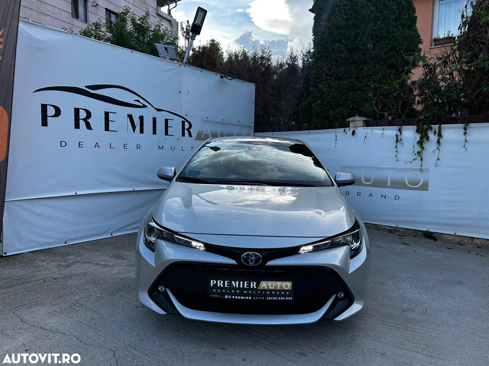 Toyota Corolla 1.8 HSD Business - 2