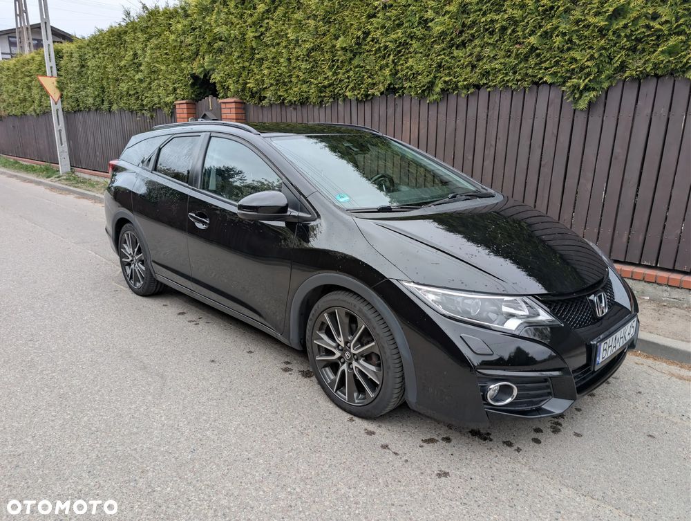 Honda Civic 1.8 Elegance (Honda Connect+) - 1