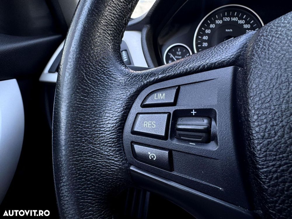 BMW Seria 3 - 18